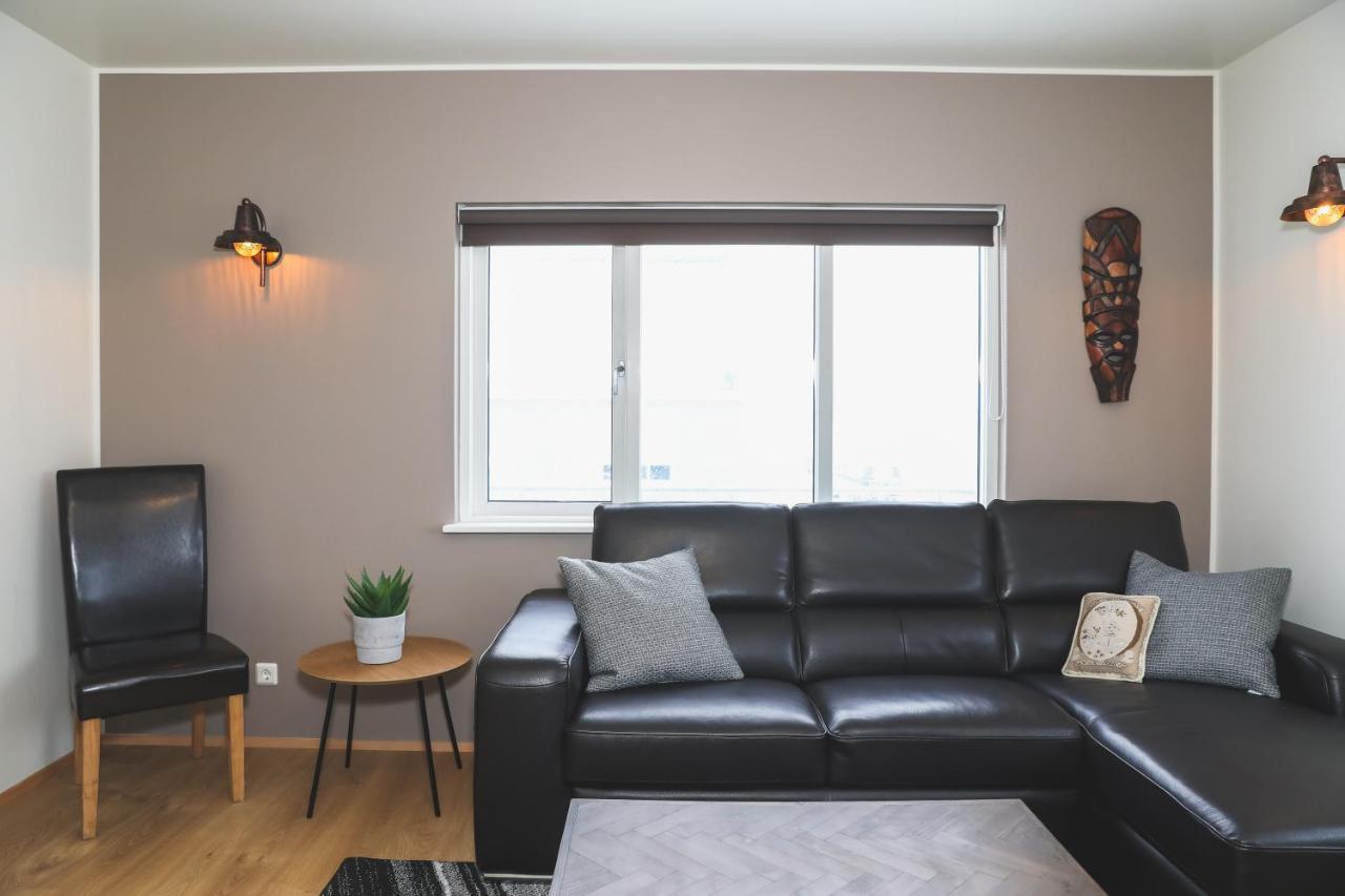 אקורירי E18 Apartments מראה חיצוני תמונה