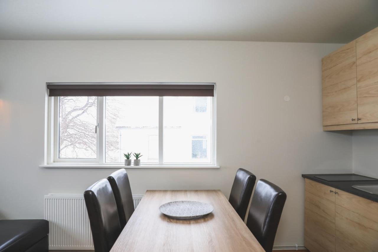 אקורירי E18 Apartments מראה חיצוני תמונה