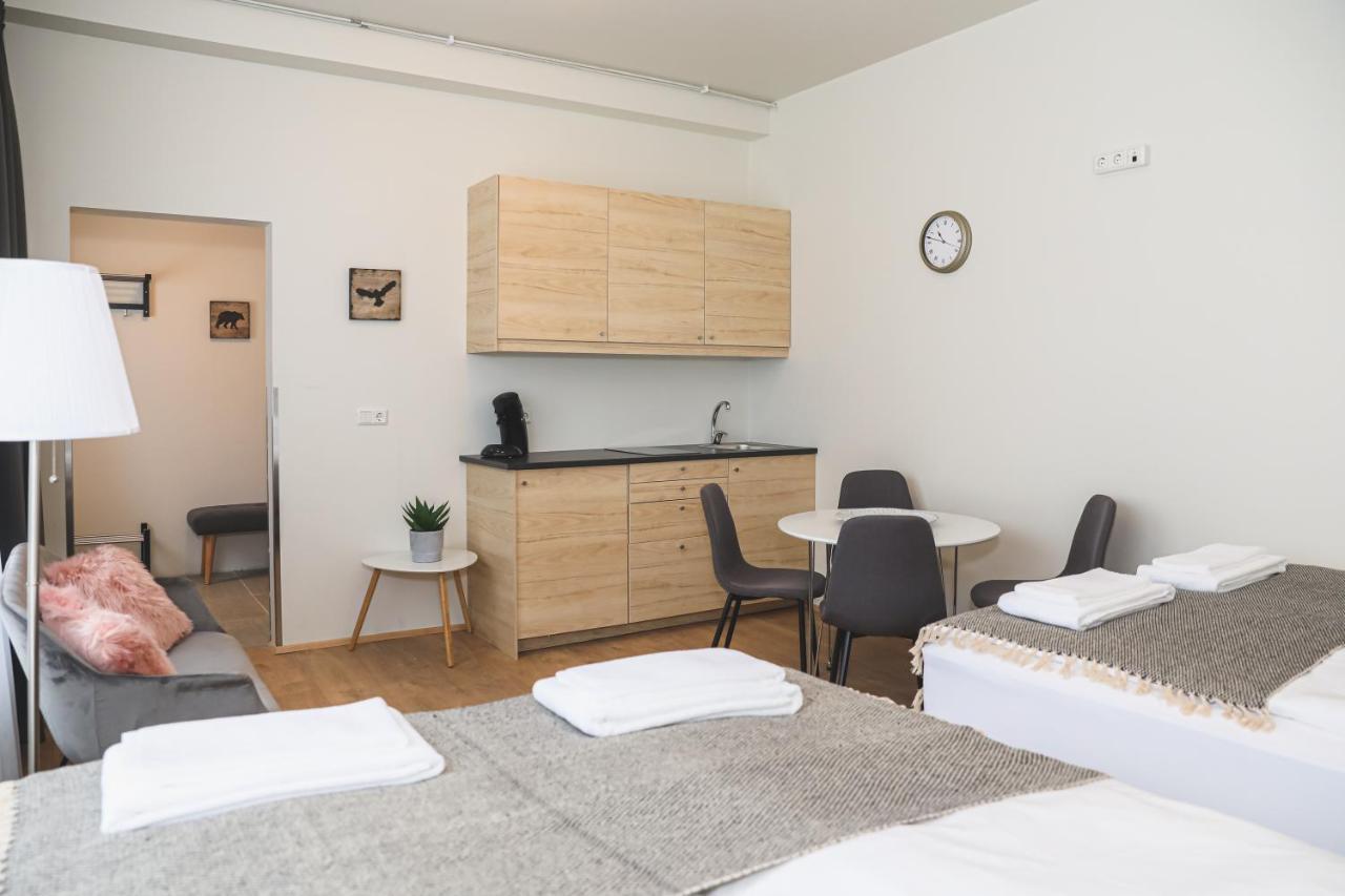 אקורירי E18 Apartments מראה חיצוני תמונה