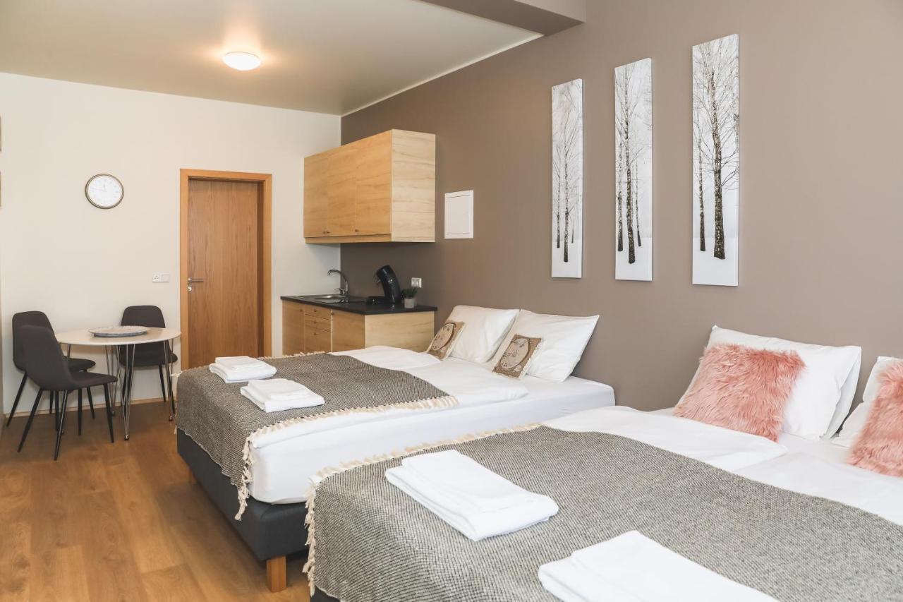 אקורירי E18 Apartments מראה חיצוני תמונה