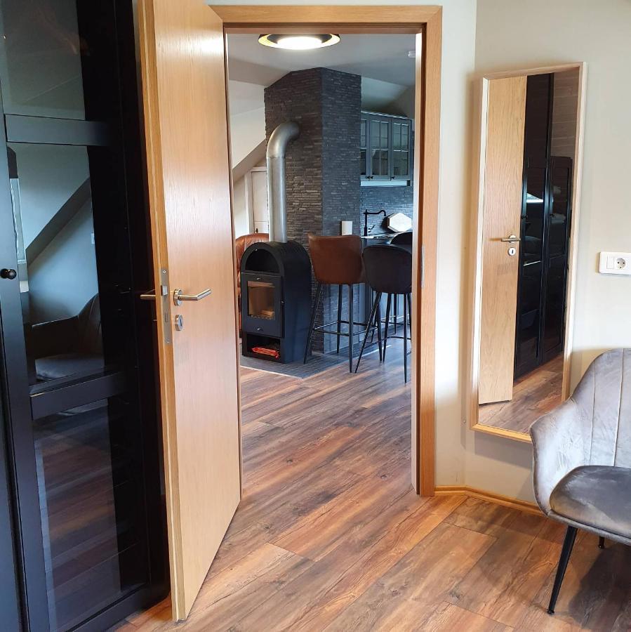 אקורירי E18 Apartments מראה חיצוני תמונה