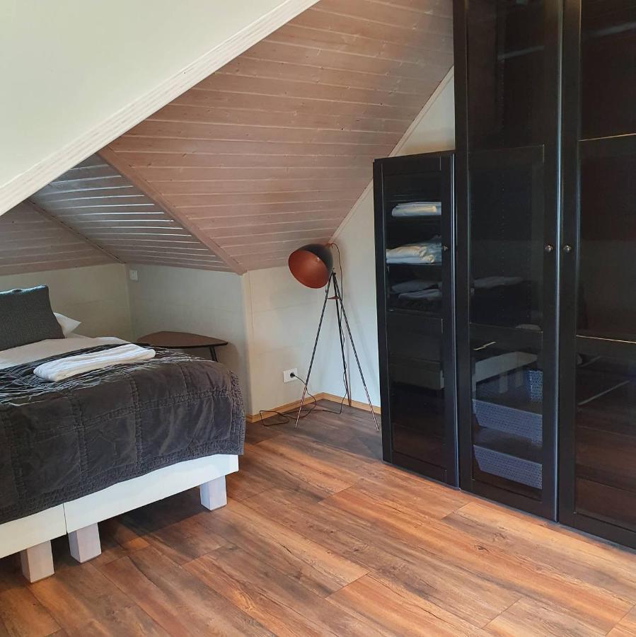 אקורירי E18 Apartments מראה חיצוני תמונה