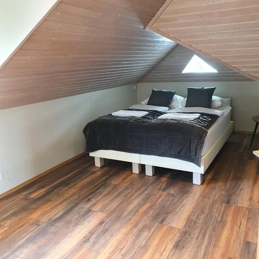 אקורירי E18 Apartments מראה חיצוני תמונה