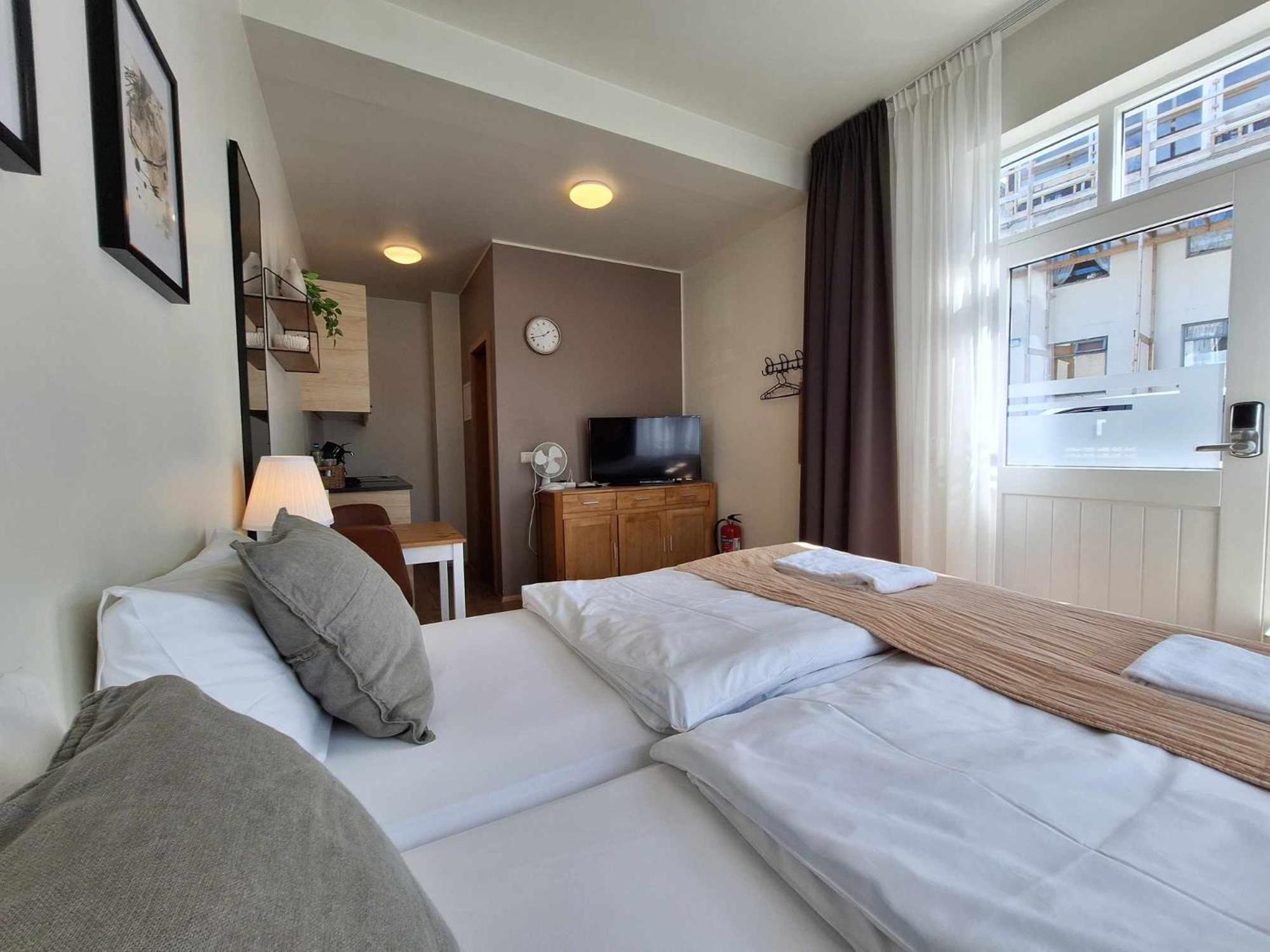 אקורירי E18 Apartments מראה חיצוני תמונה